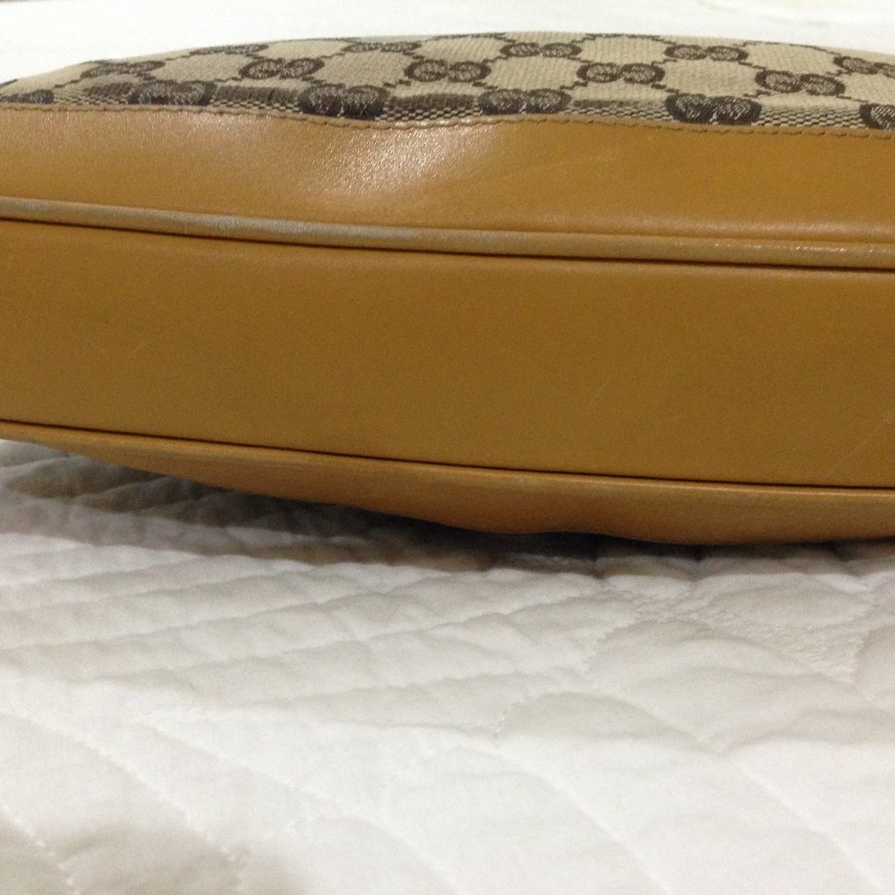 Gucci Beige and Brown Shoulder Bag - Picture 5 of 9
